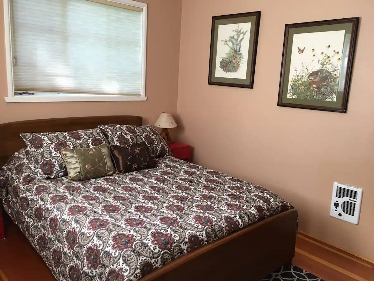 second bedroom